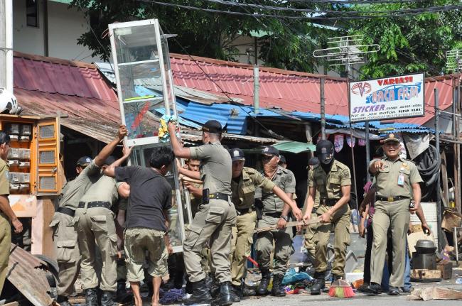 110 Kios Liar Kembali Ditertibkan Tim Terpadu